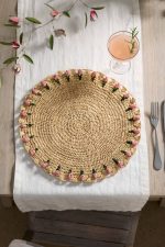 Tulip Border Raffia Placemat – Hand-Crafted Round Natural Fiber Table Mat