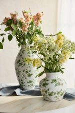 Small Green Chinoiserie Terracotta Vase – 8-Inch Hand-Painted Floral Ceramic Decorative Vessel - Image 3