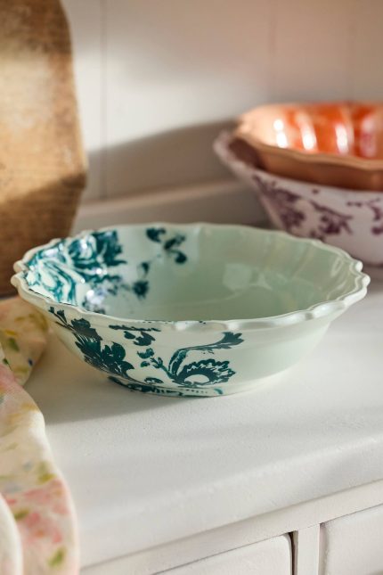 Botanical Silhouette Earthenware Serving Bowl – 10-Inch Hand-Painted Floral Ceramic Salad and Pasta Bowl