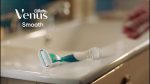Gillette Venus Smooth Women's Razor Blade Refills, 8 Count - Image 2