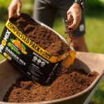PRO-MIX Premium Organic Garden Soil Mix, 2 Cu ft Compressed Bale - Image 4
