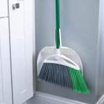 Libman Extra Large Angle Broom with Clean Fibers Dustpan & Green Steel Handle - Image 4