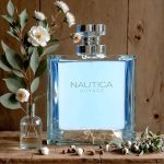 Nautica Voyage Cologne for Men Spray, 3.4 fl oz - Image 4